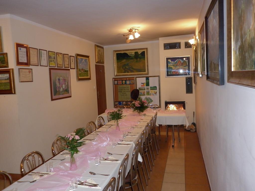 Gospodarstwo Agroturystyczno-Edukacyjne Gratka Celiny  Kültér fotó