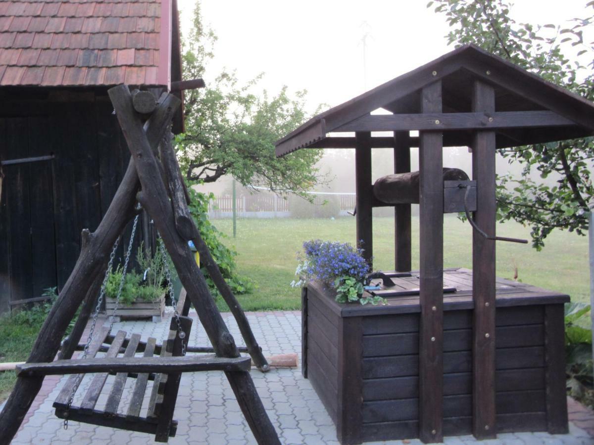 Gospodarstwo Agroturystyczno-Edukacyjne Gratka Celiny  Kültér fotó